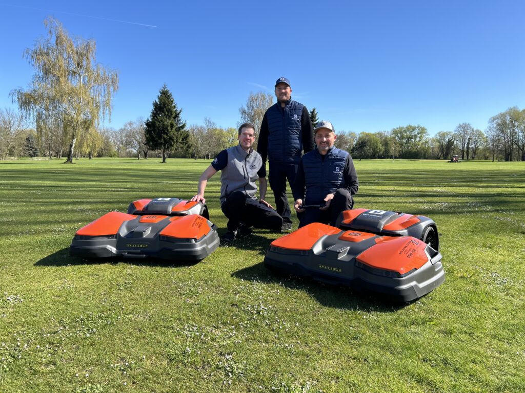 Husqvarna CEORA Profi-Mähroboter Übergabe